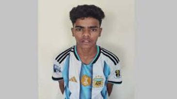 বন্দরবাজার থেকে ৯শ’ পিস ইয়াবাসহ যুবক আটক