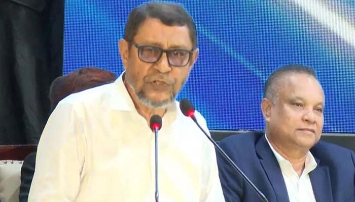 চিকিৎসকের হাসিমুখে কথা বলাই রোগীকে অর্ধেক সুস্থ করতে পারে