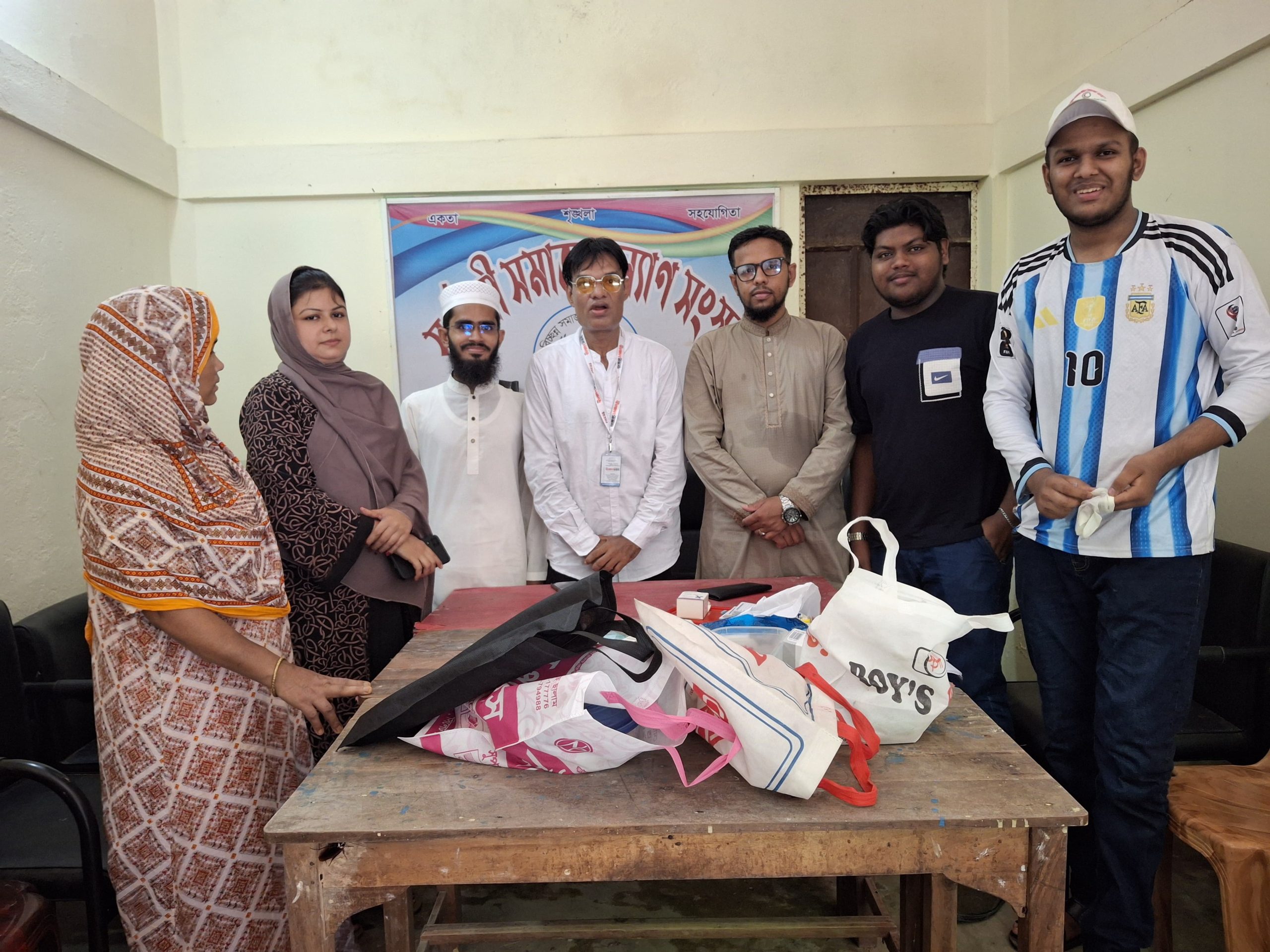 ইউনাইটেড ইয়ুথ ব্লাড ডোনেশন সোসাইটির উদ্যোগে ফ্রি ব্লাড গ্রুপ নির্ণয় ক্যাম্প অনুষ্ঠিত